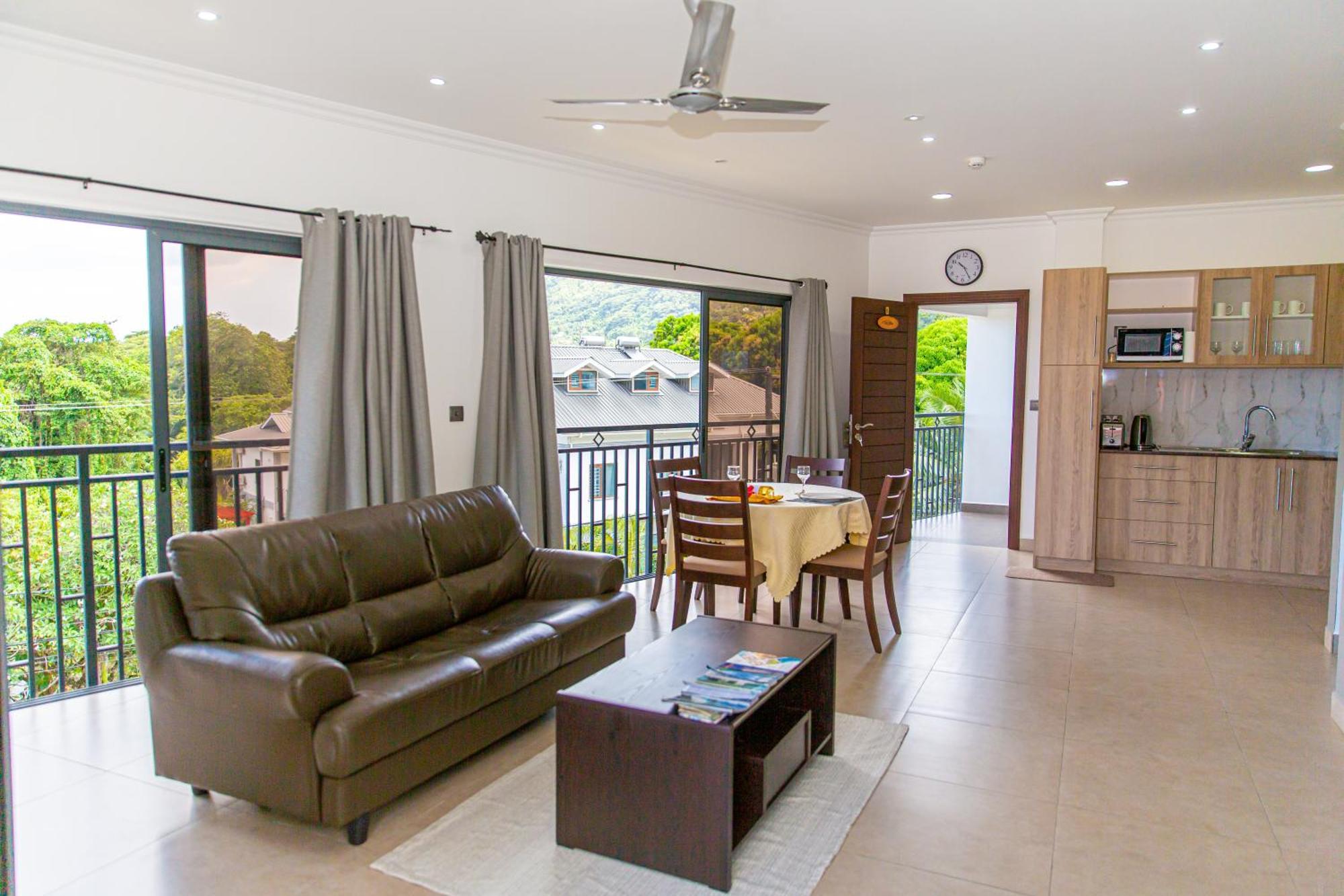 B Holiday Apartments Beau Vallon  Exterior foto